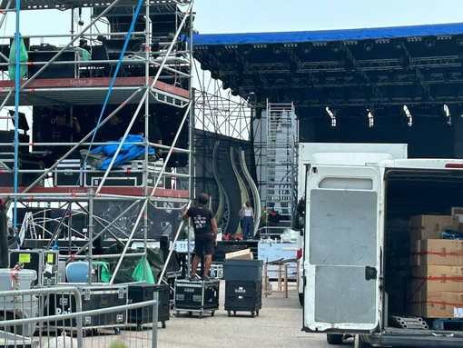 Notte dei Fiori a Sanremo, scatta il piano viabilità: ecco i divieti di domani in via Bixio, Giardini Veneto e corso Sauro Notte dei Fiori a Sanremo, scatta il piano viabilità: ecco i divieti di domani in via Bixio, Giardini Veneto e corso Sauro