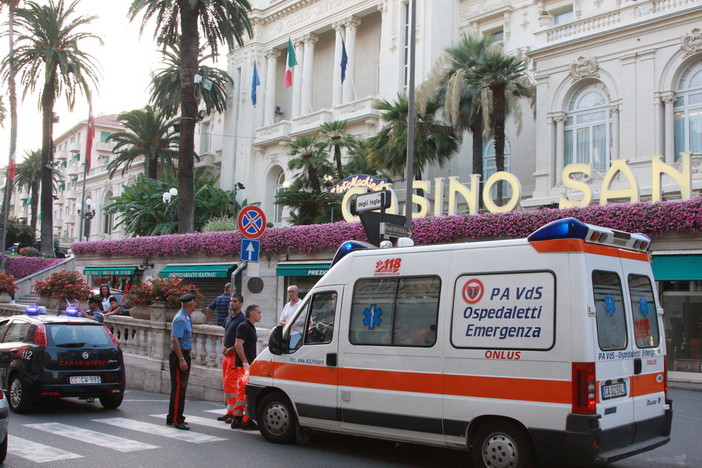 Sanremo: cade con lo scooter, lievi escoriazioni per un 60enne in corso Imperatrice Sanremo: cade con lo scooter, lievi escoriazioni per un 60enne in corso Imperatrice