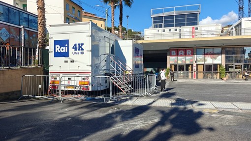 Festival di Sanremo 2026, rafforzate le misure di sicurezza per la kermesse canora: vertice in Prefettura su viabilità e controlli