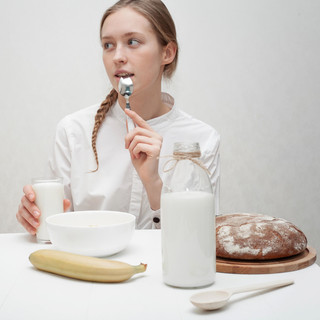 Pranzo senza sorprese: gestire l’intolleranza al lattosio a tavola Pranzo senza sorprese: gestire l’intolleranza al lattosio a tavola