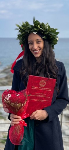 Simona Currà corona i suoi studi con una laurea da 110 e lode con menzione in Biologia Ambientale a Torino: auguri!