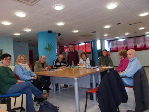 Vallecrosia: sabato scorso iniziato il aboratorio di scrittura creativa alla sala Polivalente Vallecrosia: sabato scorso iniziato il aboratorio di scrittura creativa alla sala Polivalente