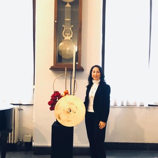 Imperia: la consigliera di Area Aperta Laura Marabello ha realizzato la composizione floreale a palazzo comunale