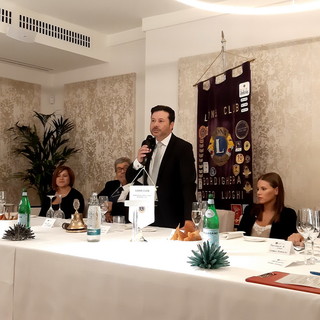 Serata di apertura dell'anno sociale 2022/2023 per il Lions club Bordighera Otto Luoghi Serata di apertura dell'anno sociale 2022/2023 per il Lions club Bordighera Otto Luoghi