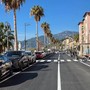 Ventimiglia, continuano i lavori di asfaltatura sul lungomare (Foto) Ventimiglia, continuano i lavori di asfaltatura sul lungomare (Foto)