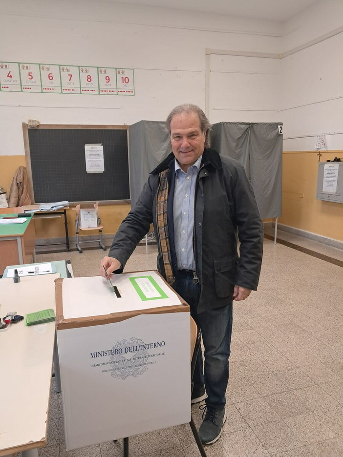 Referendum sulla magistratura, l’assessore regionale Luca Lombardi al voto a Sanremo