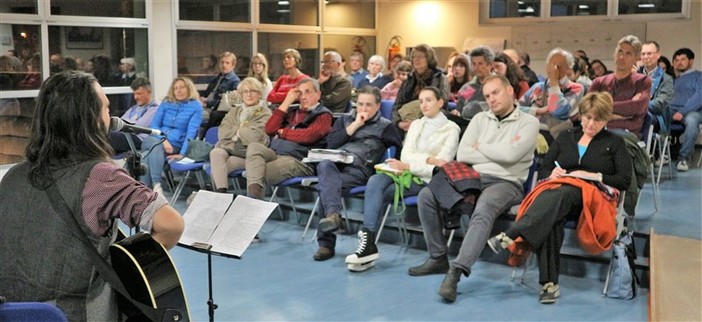 Nel week end grandi emozioni nel ricordo di Libereso e applausi per l’artista sanremese Christian Gullone Nel week end grandi emozioni nel ricordo di Libereso e applausi per l’artista sanremese Christian Gullone