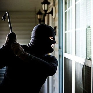 Imperia, non si arresta l'allarme a Porto Maurizio per l'escalation di furti: "Siamo molto preoccupati soprattutto in questo periodo festivo" Imperia, non si arresta l'allarme a Porto Maurizio per l'escalation di furti: "Siamo molto preoccupati soprattutto in questo periodo festivo"