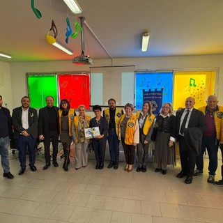 Ventimiglia, formazione e solidarietà: nuovo laboratorio di ottica al Fermi-Polo-Montale (Foto)