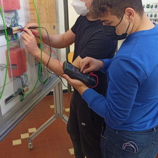 All’IIS G. Marconi non solo meccanica e motori: energie rinnovabili ed efficienza energetica al centro dei percorsi di impianti civili e industriali