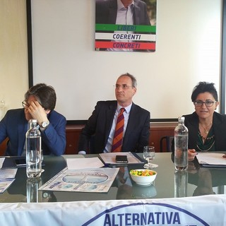 Elezioni comunali a Imperia: presentata la lista "Alternativa Indipendente" per Alessandro Casano Sindaco. All'interno civici, ex Fdi e simpatizzanti di Casapound Elezioni comunali a Imperia: presentata la lista "Alternativa Indipendente" per Alessandro Casano Sindaco. All'interno civici, ex Fdi e simpatizzanti di Casapound