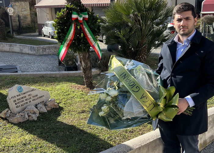 Vallecrosia: la Lega Giovani ricorda i martiri delle Foibe. Coppola: “Un dovere per noi essere qui” Vallecrosia: la Lega Giovani ricorda i martiri delle Foibe. Coppola: “Un dovere per noi essere qui”