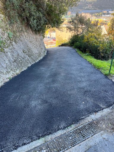 Ventimiglia, terminati i lavori di asfaltatura nelle frazioni (Foto)