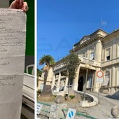 Sanremo, paziente dell'Ospedale Borea ringrazia il primario Abregal e lo staff ospedaliero con una poesia scritta su fogli di carta scottex (Foto) Sanremo, paziente dell'Ospedale Borea ringrazia il primario Abregal e lo staff ospedaliero con una poesia scritta su fogli di carta scottex (Foto)