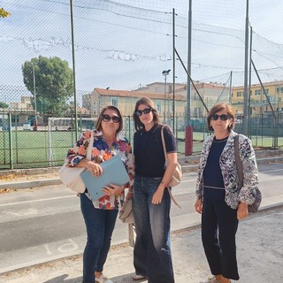 Vallecrosia al Mare, cantiere in via Don Bosco. La minoranza: "Persone cadute e carrozzine in mezzo alla strada, è molto pericoloso" (Foto e video) Vallecrosia al Mare, cantiere in via Don Bosco. La minoranza: "Persone cadute e carrozzine in mezzo alla strada, è molto pericoloso" (Foto e video)