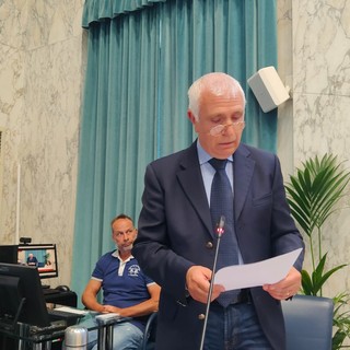 "Imperia senza Padroni": "Troppi 30 giorni per ricevere la documentazione sulle pratiche"