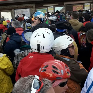 Oggi a Limone Piemonte si scia gratis: traffico in tilt per raggiungere le piste Oggi a Limone Piemonte si scia gratis: traffico in tilt per raggiungere le piste