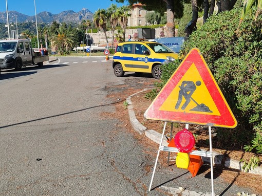 PD Ventimiglia: “Otto mesi in più di lavori alla frontiera? Sarebbe gravissimo. Il sindaco chiarisca subito” PD Ventimiglia: “Otto mesi in più di lavori alla frontiera? Sarebbe gravissimo. Il sindaco chiarisca subito”