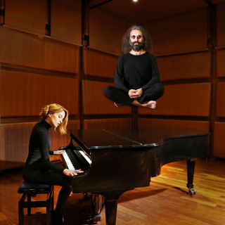 Sanremo: ancora pochi posti disponibili per 'La regina Dada' con Stefano Bollani e Valentina Cenni