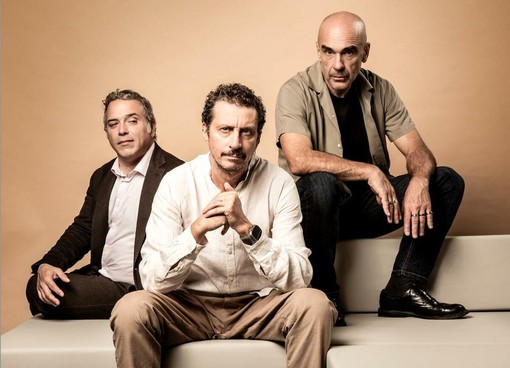 Luca Bizzarri, Enzo Paci e Antonio Zavatteri in ‘Le nostre donne’ al Teatro del Casinò di Sanremo Luca Bizzarri, Enzo Paci e Antonio Zavatteri in ‘Le nostre donne’ al Teatro del Casinò di Sanremo