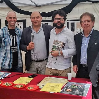 Fiera del libro di Imperia - Libri da Gustare: applausi per Luca Iaccarino, Marco Damele, Danilo Paparelli e Laura Maragliano.