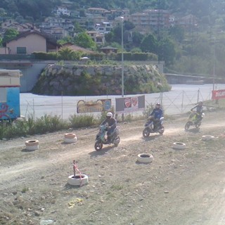 Ventimiglia: ecco le prime foto de 'La 20 Miglia di Ventimiglia', corsa goliardica di motorini e scooter Ventimiglia: ecco le prime foto de 'La 20 Miglia di Ventimiglia', corsa goliardica di motorini e scooter