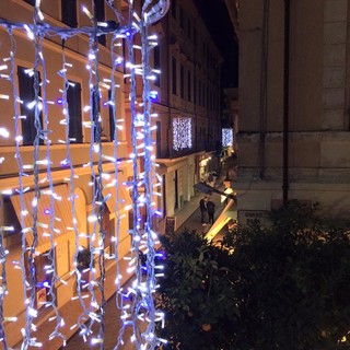 Diano Marina: nel weekend l'accensione delle luminarie e dal 7 dicembre via al calendario delle manifestazioni natalizie Diano Marina: nel weekend l'accensione delle luminarie e dal 7 dicembre via al calendario delle manifestazioni natalizie