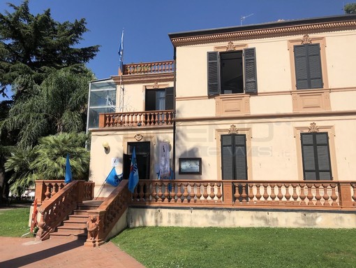 Arma di Taggia: oggi pomeriggio a Villa Boselli l'incontro sul tema 'Vivere nella infosfera: Educare ed educarci ad un uso consapevole della rete' Arma di Taggia: oggi pomeriggio a Villa Boselli l'incontro sul tema 'Vivere nella infosfera: Educare ed educarci ad un uso consapevole della rete'