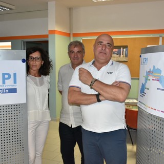 Via alla ristrutturazione dei Centri per l'Impiego in Liguria: il primo cantiere consegnato a Ventimiglia (Foto e video) Via alla ristrutturazione dei Centri per l'Impiego in Liguria: il primo cantiere consegnato a Ventimiglia (Foto e video)