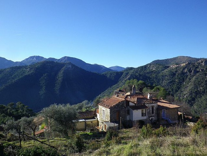 Domenica escursione in val Roja con la guida di Ponente trekking Antonella Piccone