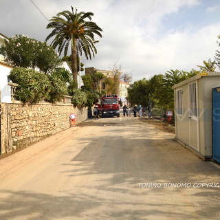 Sanremo: in corso i lavori per la messa in sicurezza sul Rio Donghi, ancora per oggi chiuso il lungomare di Bussana Sanremo: in corso i lavori per la messa in sicurezza sul Rio Donghi, ancora per oggi chiuso il lungomare di Bussana