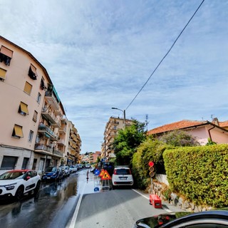 Rottura dell’acquedotto sull’Aurelia ad Arma di Taggia: traffico a senso unico alternato