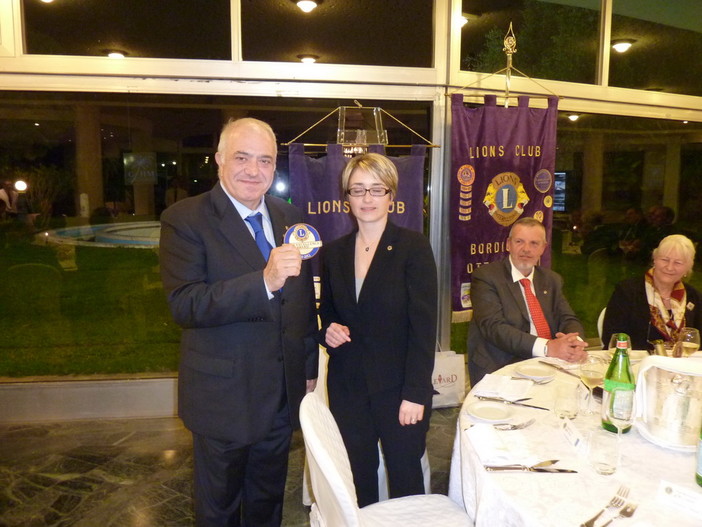 Bordighera: al Grand Hotel del Mare successo per l'incontro “La riviera, un mazzo di fiori” Bordighera: al Grand Hotel del Mare successo per l'incontro “La riviera, un mazzo di fiori”