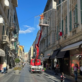 Sanremo lancia la campagna natalizia 2024: marketing turistico per Italia e Francia Sanremo lancia la campagna natalizia 2024: marketing turistico per Italia e Francia