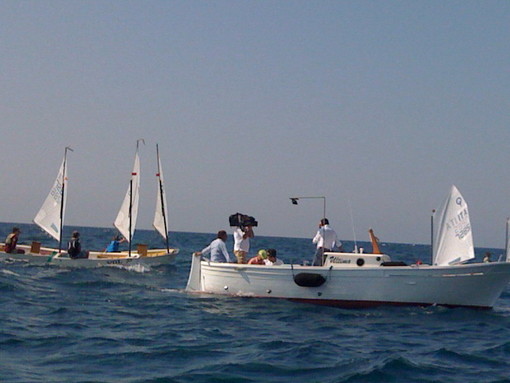 Sanremo: lo Yacht Club ieri protagonista durante le riprese di Linea Blu Sanremo: lo Yacht Club ieri protagonista durante le riprese di Linea Blu