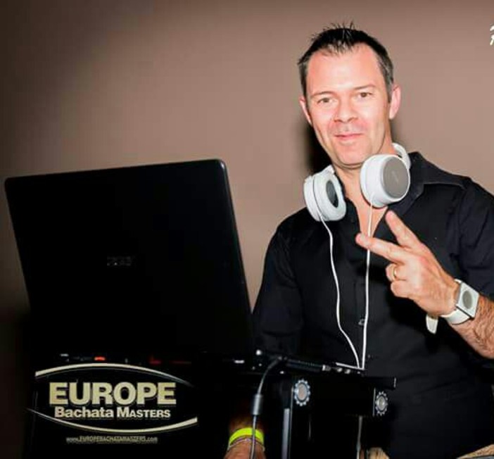 Imperia: il Maestro di danza Luca Aschero, dj ufficiale per le star internazionali della canzone