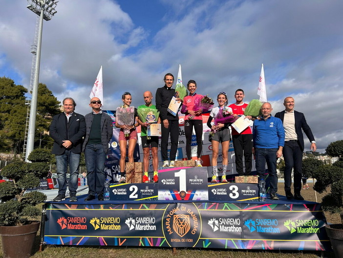 L'assessore regionale al Turismo Luca Lombardi oggi alla premiazione della settima edizione della Sanremo Marathon