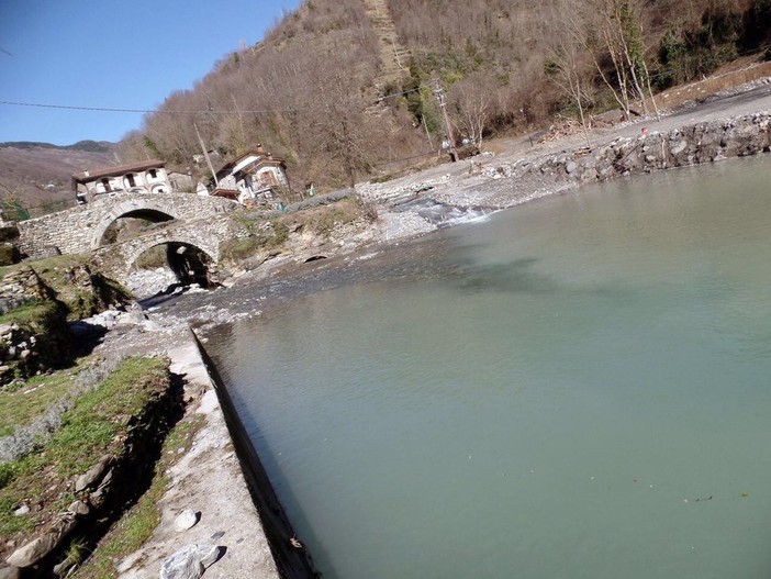 Molini di Triora ha la sua stazione meteo con webcam online grazie alla collaborazione tra Comune e Limet Molini di Triora ha la sua stazione meteo con webcam online grazie alla collaborazione tra Comune e Limet