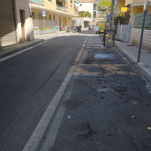 Sanremo, lavori in Strada San Martino. Marco Damiano attacca: "Lavori fermi e disagi per i residenti" Sanremo, lavori in Strada San Martino. Marco Damiano attacca: "Lavori fermi e disagi per i residenti"