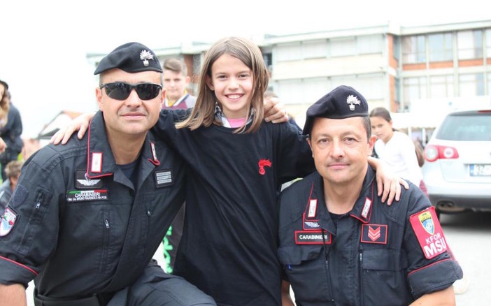 Sanremo: l'Appuntato Scelto Livio Bellone, Carabiniere di Sanremo in Kosovo nell'organizzazione delle miniparaolimpiadi.