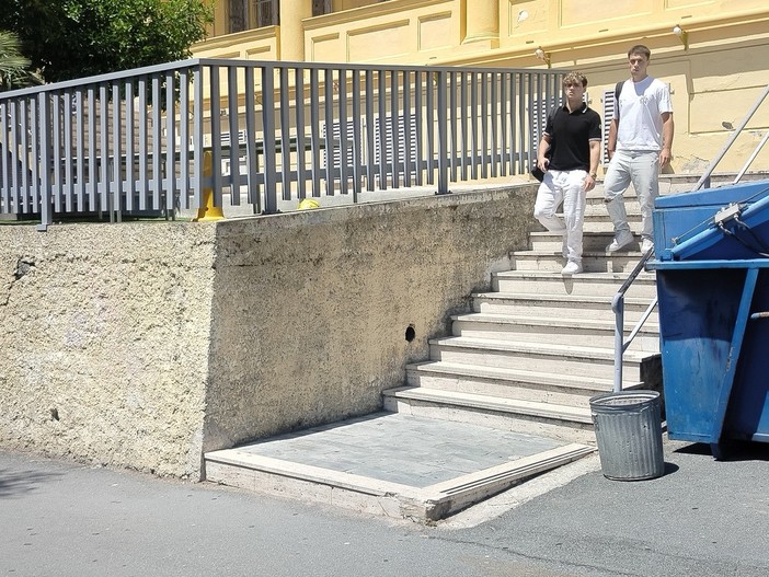 Maturità 2026, archiviata la prima prova: tra sollievo, sorprese e tracce inattese, il commento degli studenti sanremesi Maturità 2026, archiviata la prima prova: tra sollievo, sorprese e tracce inattese, il commento degli studenti sanremesi