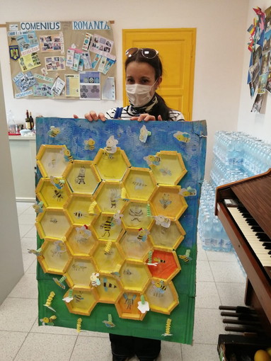Il tema della diversità affrontato con attività e lavori dagli alunni della scuola primaria Asquasciati (foto) Il tema della diversità affrontato con attività e lavori dagli alunni della scuola primaria Asquasciati (foto)