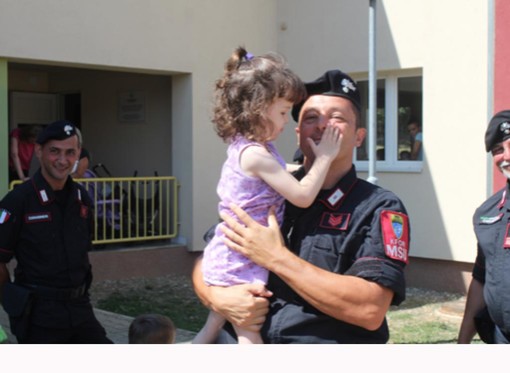 L'appuntato "S" Livio Bellone di Sanremo in Kosovo per salvare le future generazioni del Paese L'appuntato "S" Livio Bellone di Sanremo in Kosovo per salvare le future generazioni del Paese