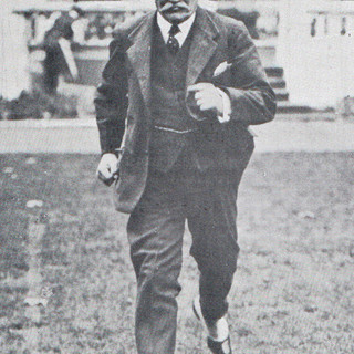 Ventimiglia: Lorenzo Beccati presenta “La notte delle scimmie” nei luoghi del romanzo