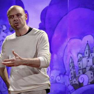 Da Zelig al Teatro del Casinò di Sanremo: domani Leonardo Manera in scena con 'L’ottimista' Da Zelig al Teatro del Casinò di Sanremo: domani Leonardo Manera in scena con 'L’ottimista'
