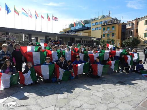 Per la 158° giornata dell'Unità d'Italia, della Costituzione, dell'Inno e della Bandiera, un service dei Lions Club Sanremo Host e Sanremo Matutia