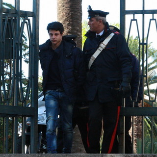 Sanremo: 21enne con 50 grammi di 'Maria' in auto, aveva anche un libro con le entrate e le uscite Sanremo: 21enne con 50 grammi di 'Maria' in auto, aveva anche un libro con le entrate e le uscite