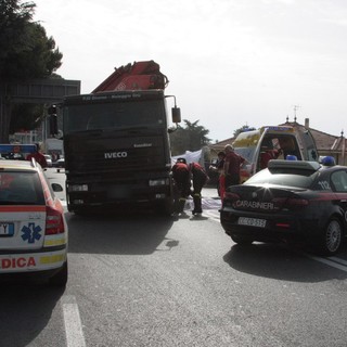Incidente mortale di mercoledì scorso: la Procura apre un'inchiesta per l'interruzione 'artigianale' delle strisce Incidente mortale di mercoledì scorso: la Procura apre un'inchiesta per l'interruzione 'artigianale' delle strisce