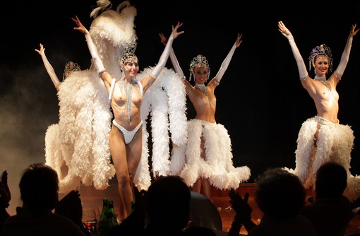 Sanremo: ballerine del Moulin Rouge al Casinò, le precisazioni dell'agenzia di management del corpo di ballo Sanremo: ballerine del Moulin Rouge al Casinò, le precisazioni dell'agenzia di management del corpo di ballo