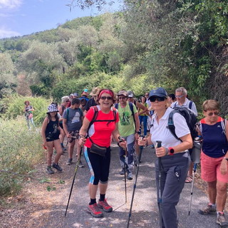 Successo a Pietrabruna per la ‘Merenda nell’oliveta’ organizzata con le 'Città dell’olio' Successo a Pietrabruna per la ‘Merenda nell’oliveta’ organizzata con le 'Città dell’olio'